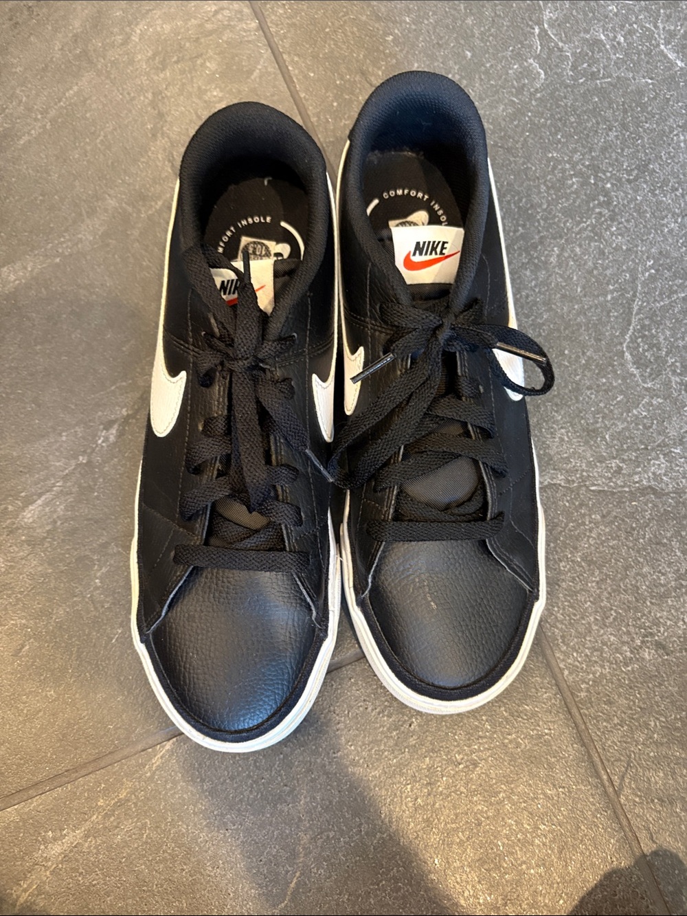 Nike Men’s Black Leather Sneakers with White Swoosh - Picture 2 of 6